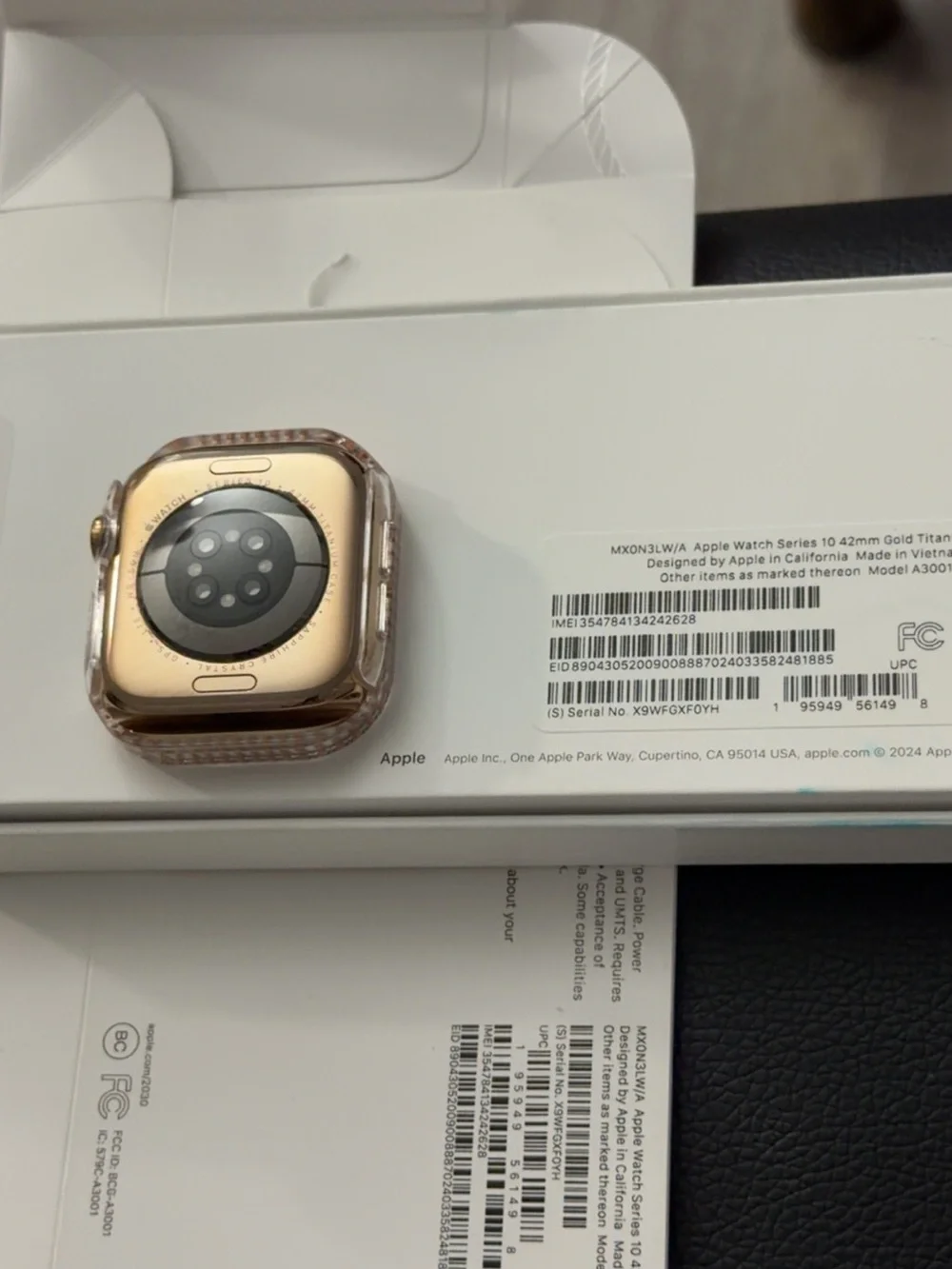 STUNNING ✨🍎Apple Watch ⌚️Series 10 GOLD 💛 TITANIUM 42MM ⚜️ GPS & LTE ⭐️